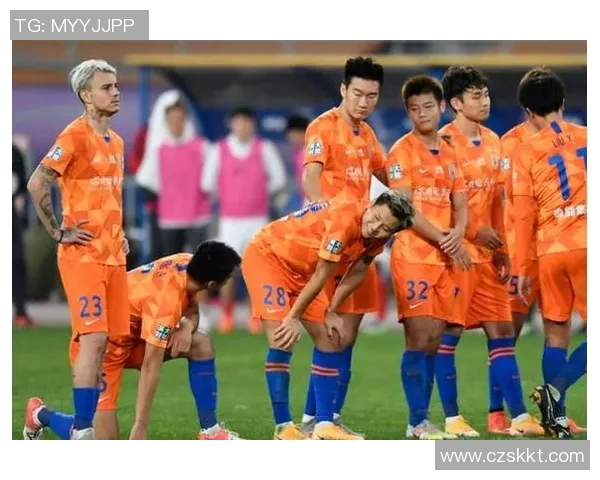 2018年鲁能与上港激战回顾：精彩瞬间与赛季影响分析