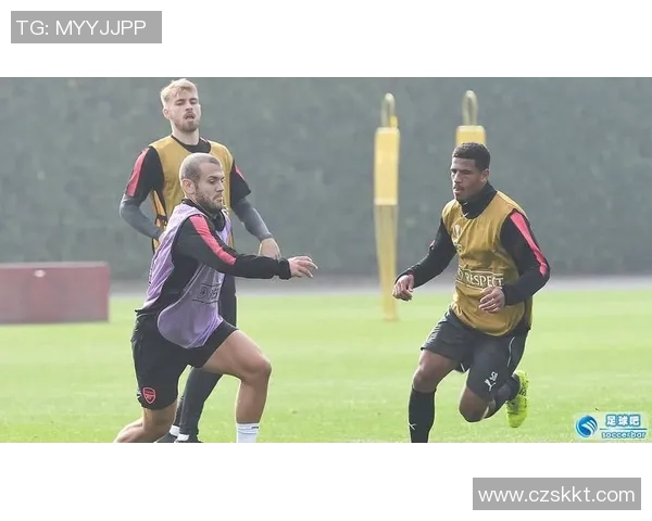 默特萨克的足球传奇与人生启示：从球场到生活的智慧之旅