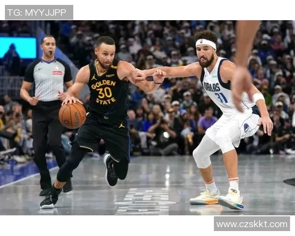 克莱汤普森：勇士队的三分神射手与篮球传奇的成长之路