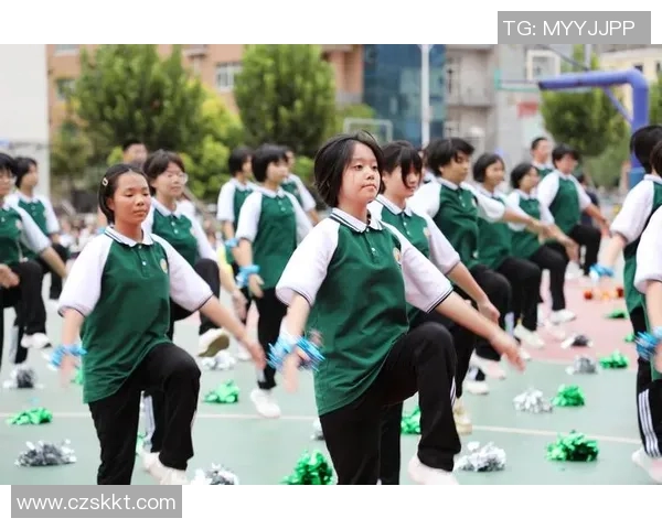 国青男篮迎战中华台北全力争胜展现青春风采与团队精神